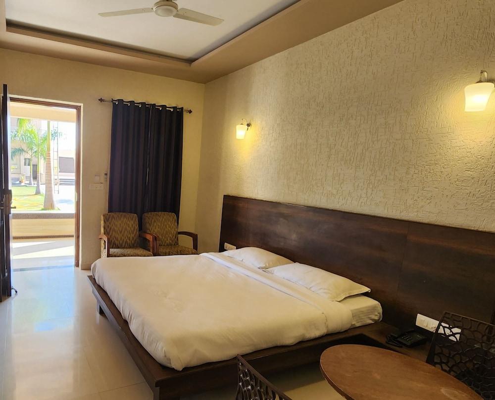 Rani Palace Hotel And Resort