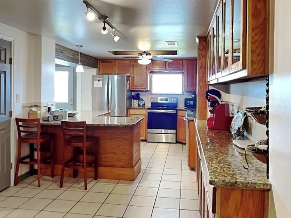 7 Palms by Miss Kitty’s