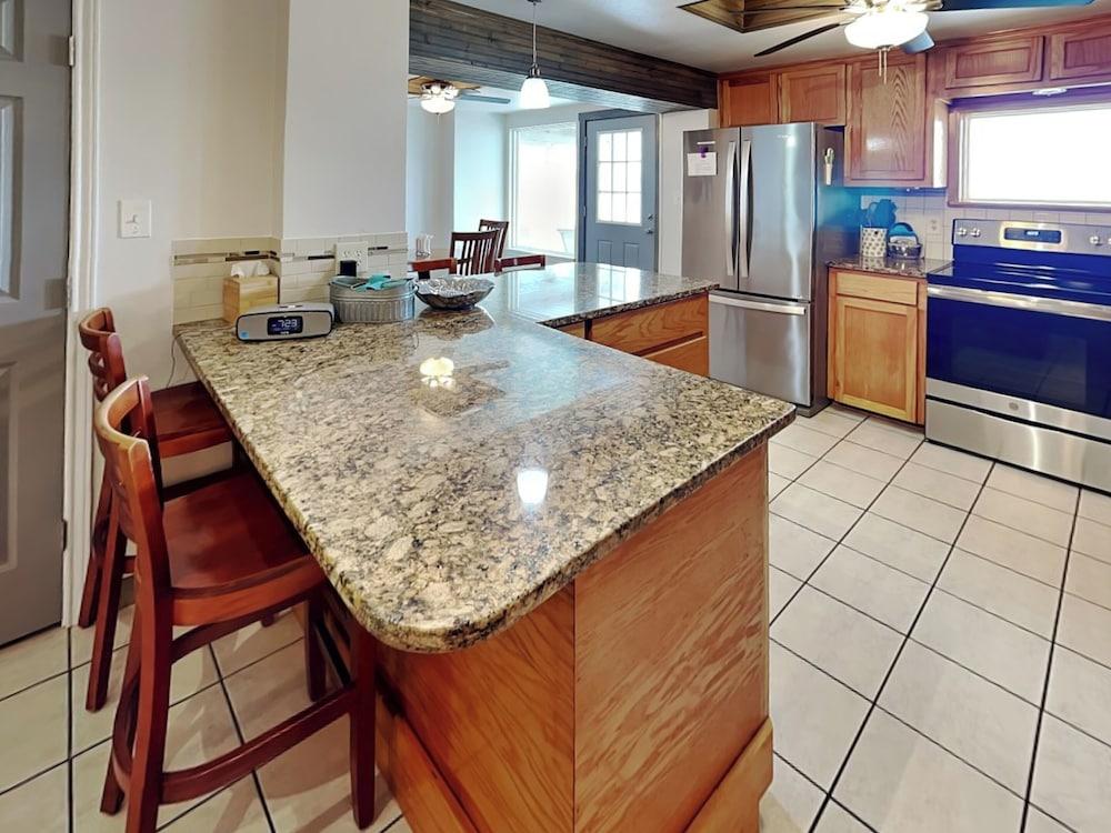 7 Palms by Miss Kitty’s