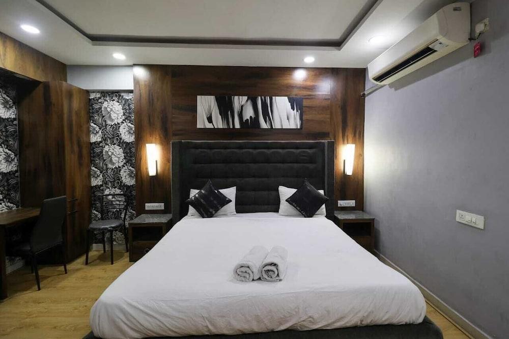 Hotel Grand View - Pimple Saudagar