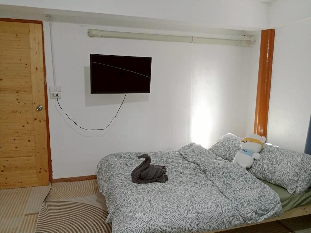 Aran Hostel & Cafe Nakorn Sawan