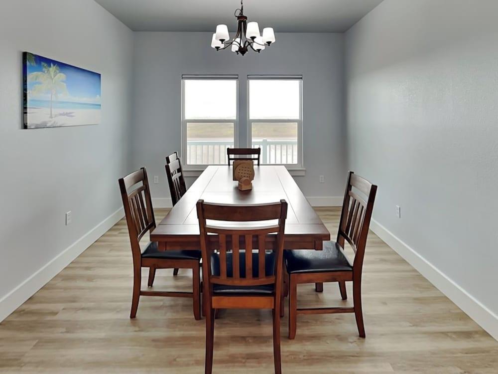 Sunrise Escape by Miss Kitty’s