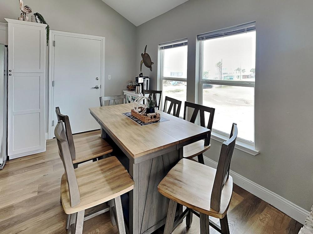 Inn at Turtle Cove by Miss Kitty’s