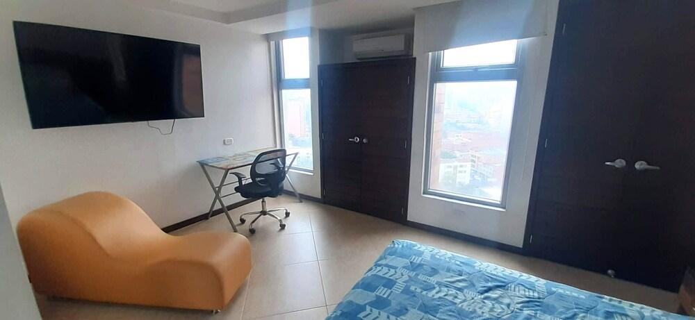 Penthouse Rooftop  Gem in the Laureles