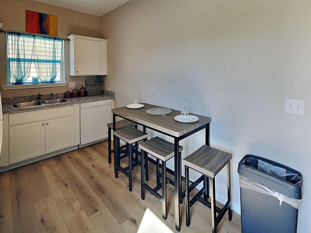 Beach Ballin' by Ryson Vacation Rentals