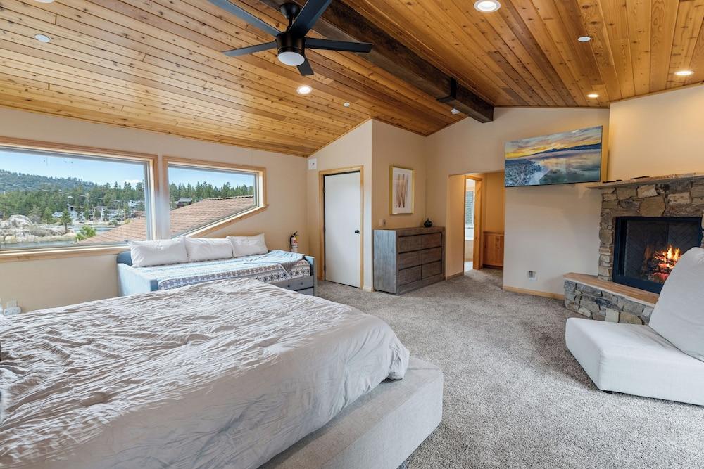 Boulder Bay Chalet Lakefront