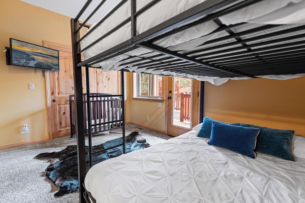 Boulder Bay Chalet Lakefront