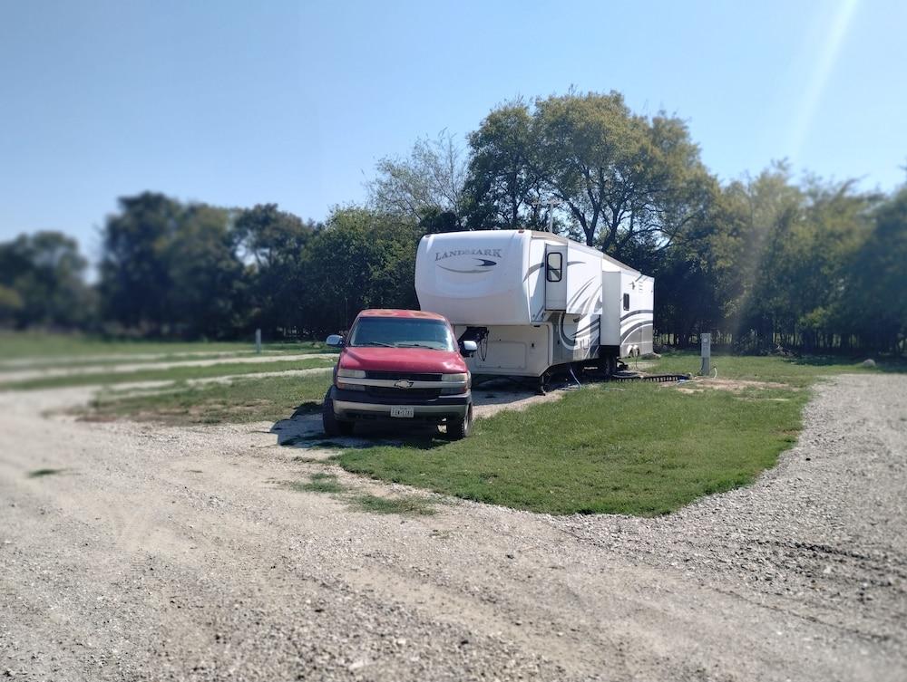 Summer Breeze RV Park