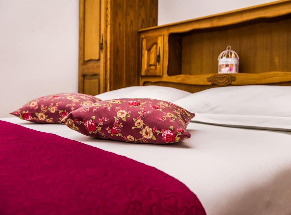 Picturesque House in Kaštela Old Town Near Beach and Local Amenities