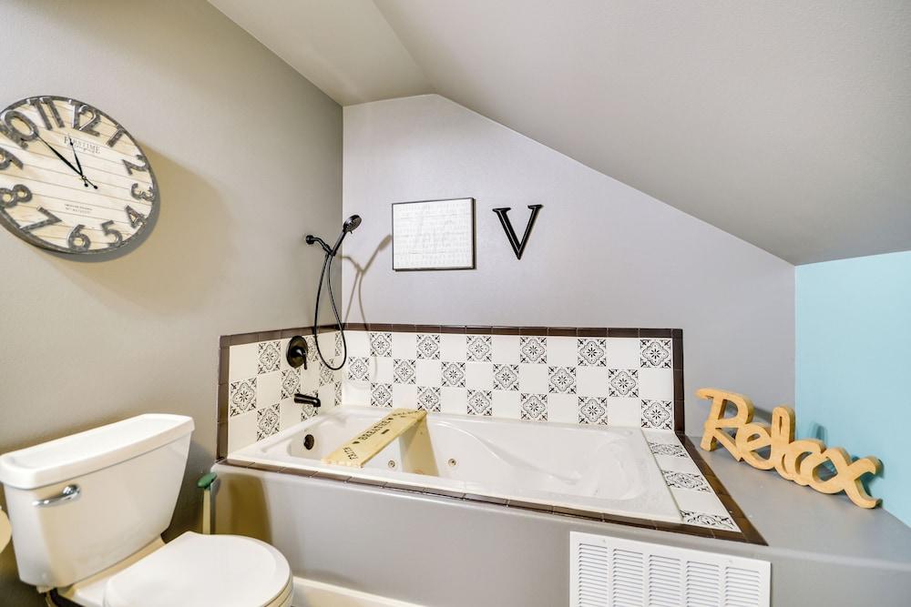 6 Mi to Zoomontana: Family Home w/ Fenced Yard