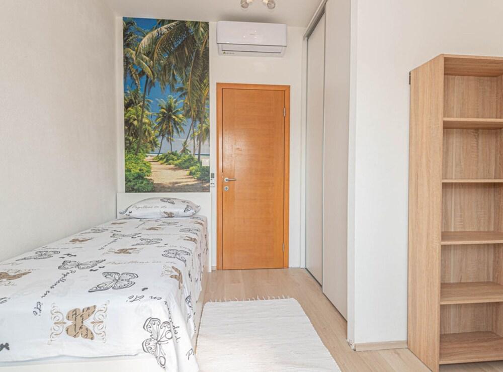 Villa Maria With Outdoor Pool