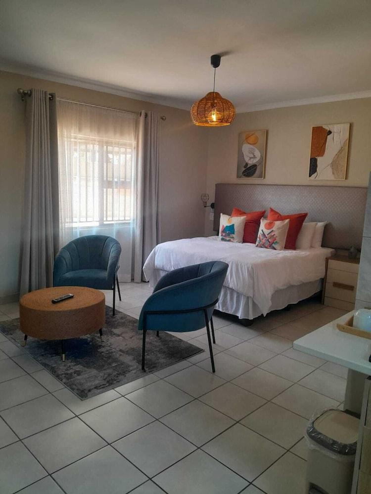 Nu Oasis guest house