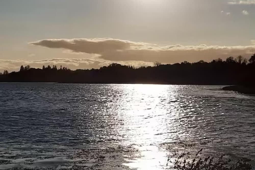 2 Bed Cottage-sleeps 4-private Garden-parking