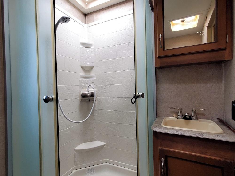 Serene Pinehurst Camper - Sleeps 2 - Pet Friendly