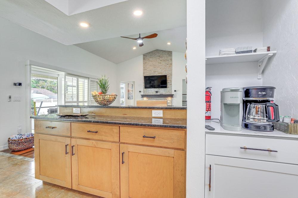 1 Mi to Beach: Family-friendly Home in Bradenton!