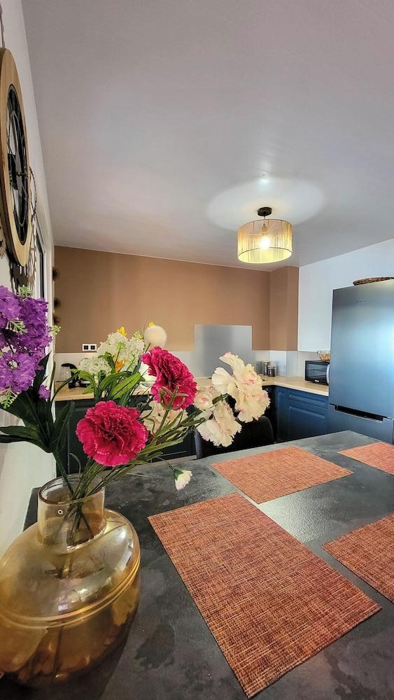 Cayenne Waouh avec Petit Dej