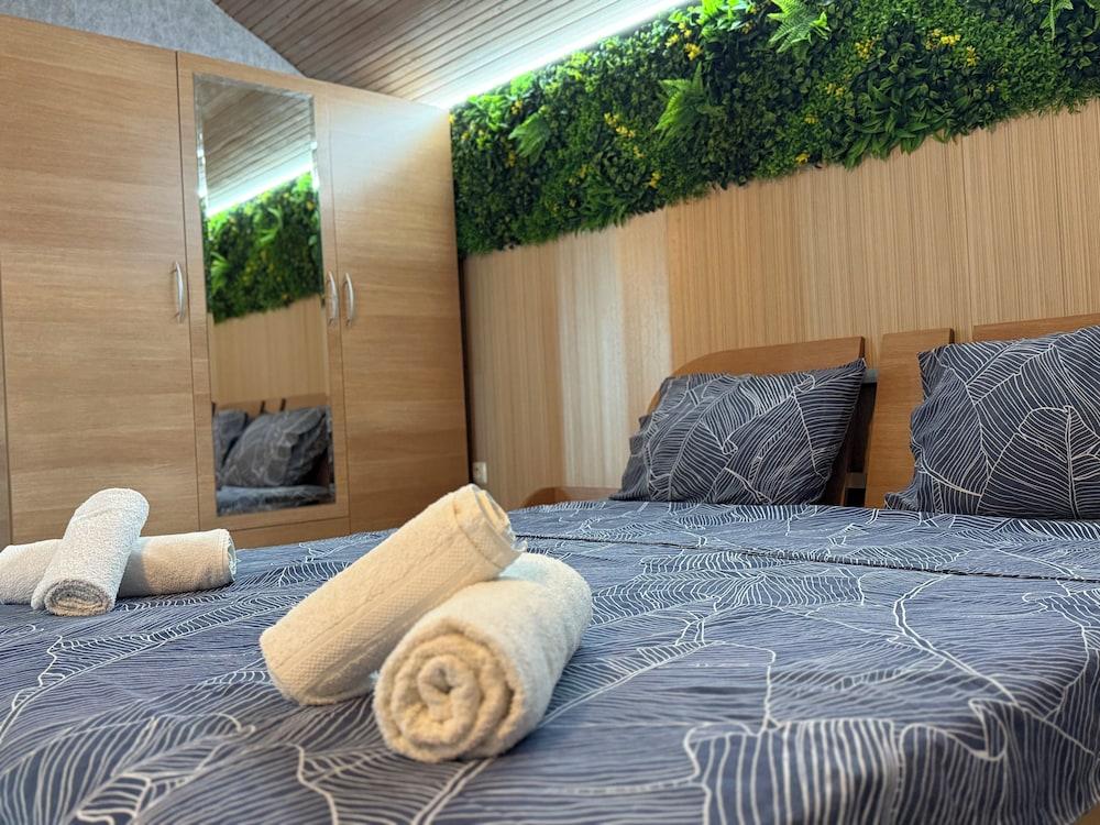 Central Studios with Sea View