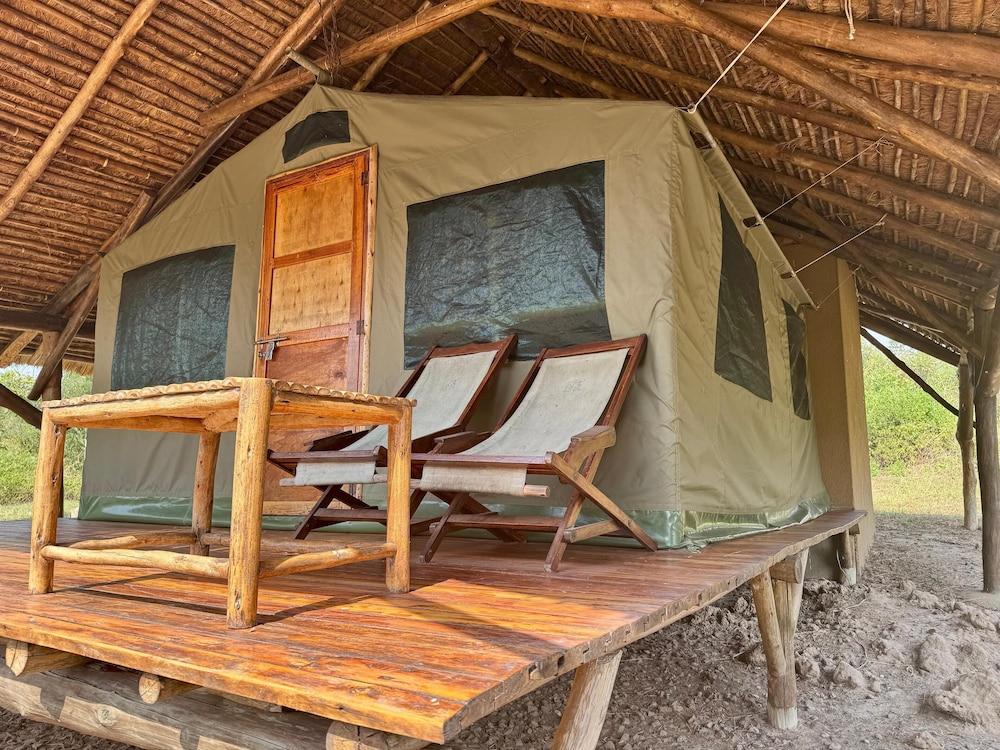 Bwana Tembo Safari Camp