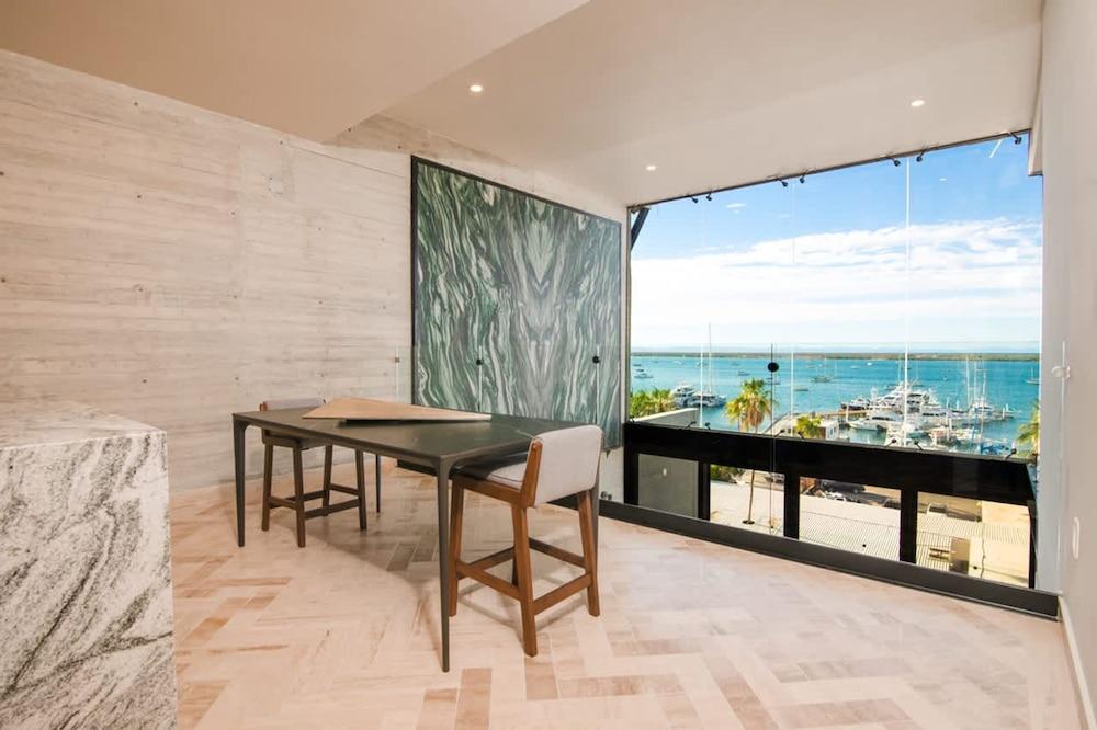 w Deluxe Penthouse in La Paz