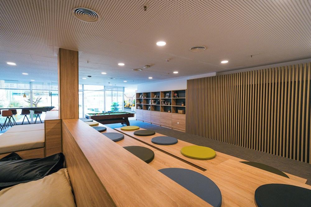 Bravo Students Granada