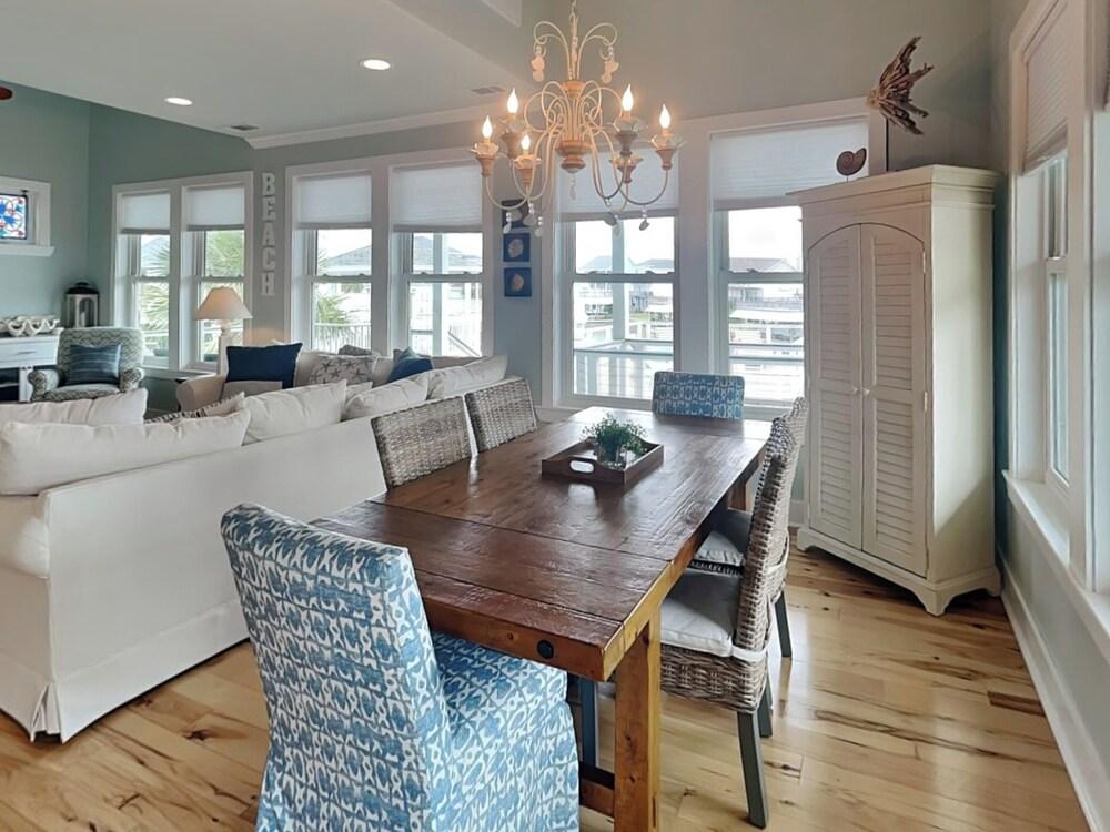 Down By the Bay by Ryson Vacation Rentals