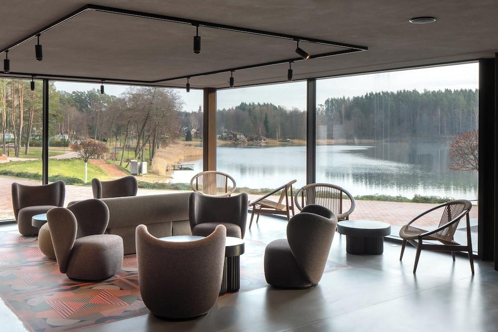 Esperanza Lake Resort