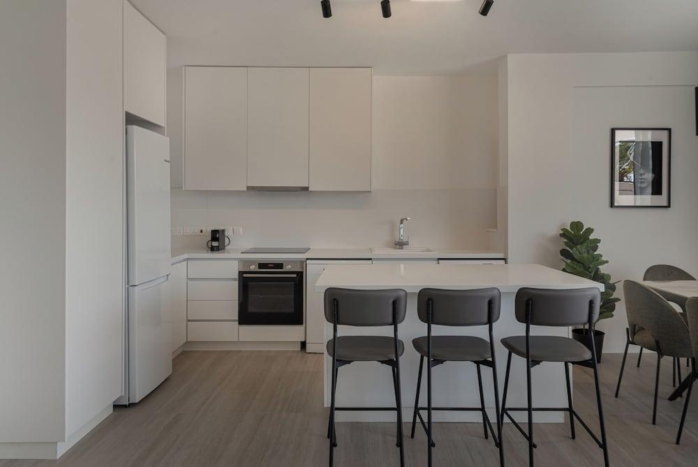 Phaedrus Living: Travertine Residences 102