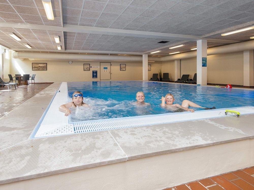 4 Person Holiday Home on a Holiday Park in Fano