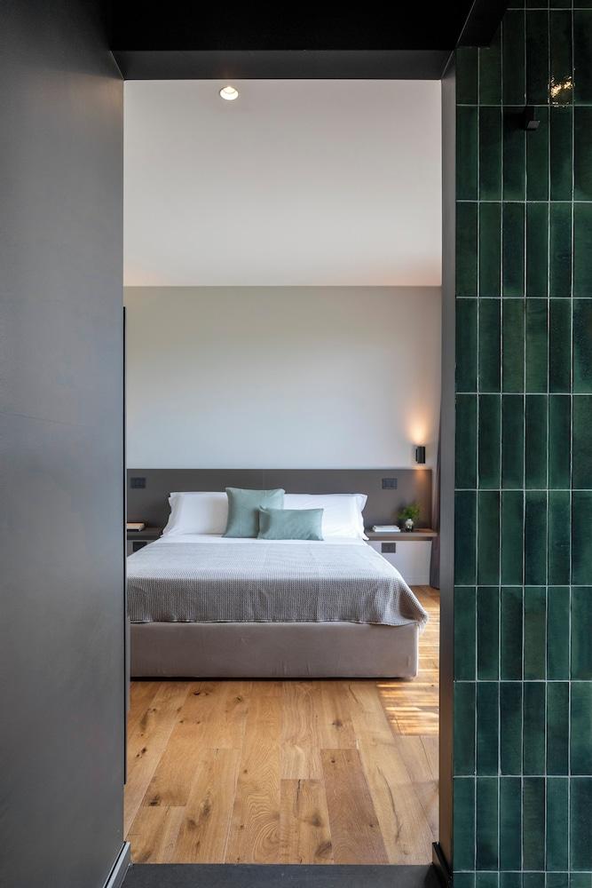 Scorzamara Country Lodges