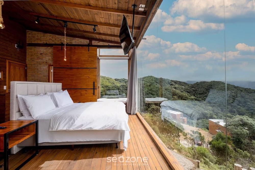 Linda cabana com jacuzzi VST013