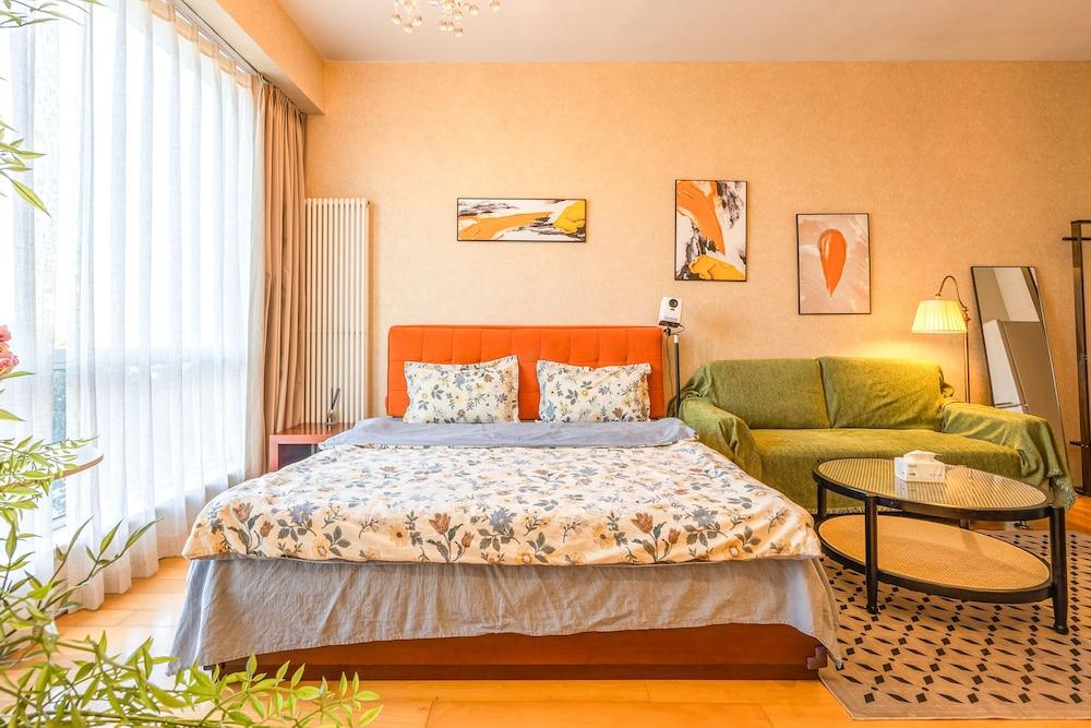 Beijing Furnished Apt with Queen bed