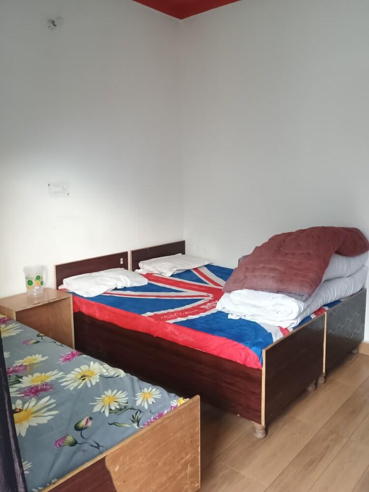 Satkar Hotel And Restuarant