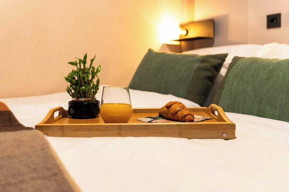 ASTORIA Loft Elite Apartment free parking,AC,Elevator