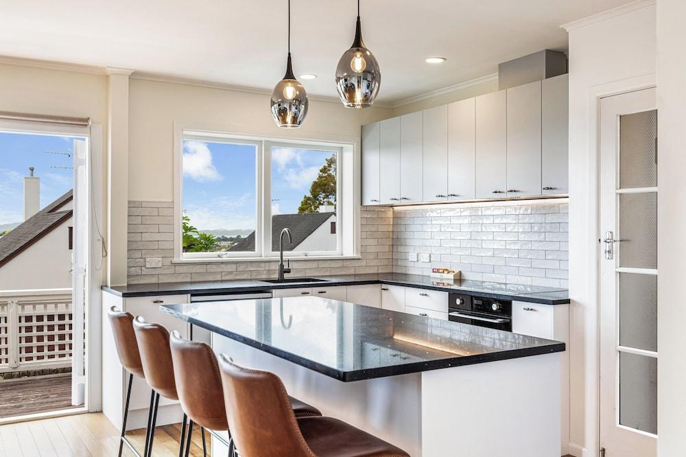 Serene 2BR Home in Meadowbank by Zodiak Stays