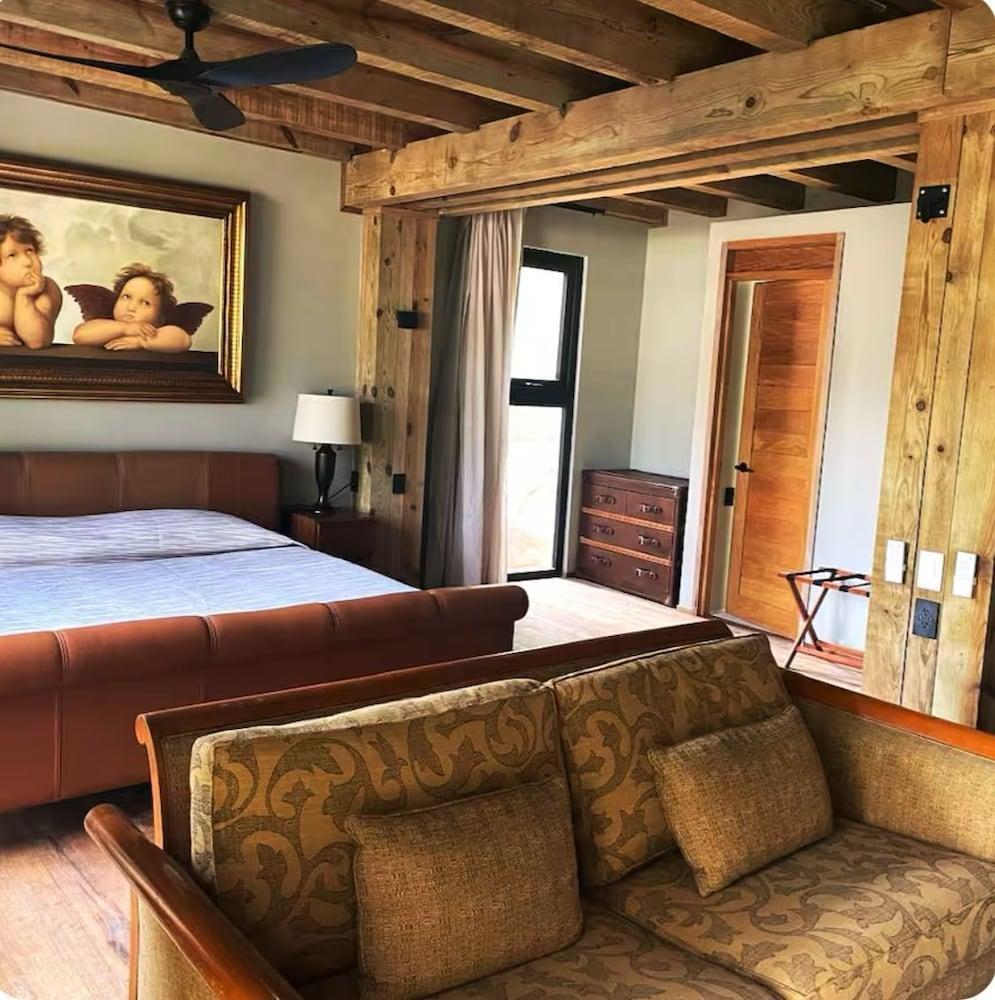 SUITES EN BRISAS DE ZICATELA