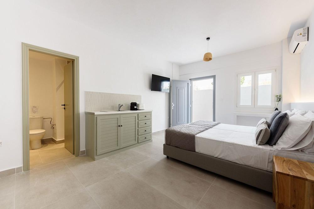 Phaedrus Living: Paros Cycladic Residences 12