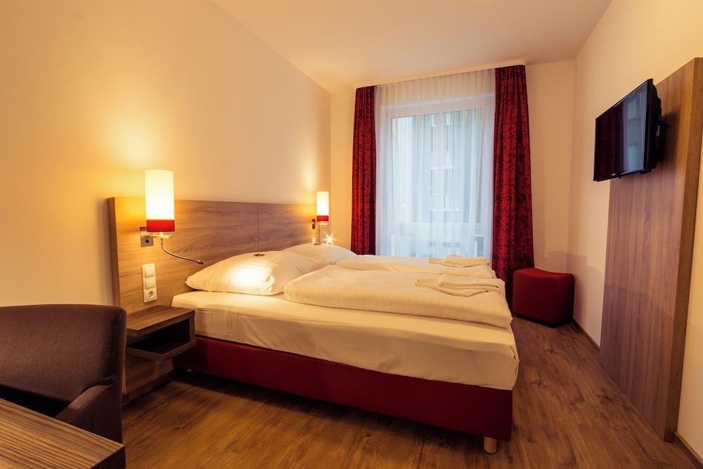 Guestified. MILO NOEL Hotel