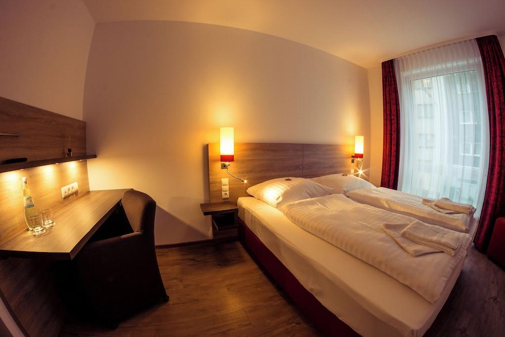 Guestified. MILO NOEL Hotel