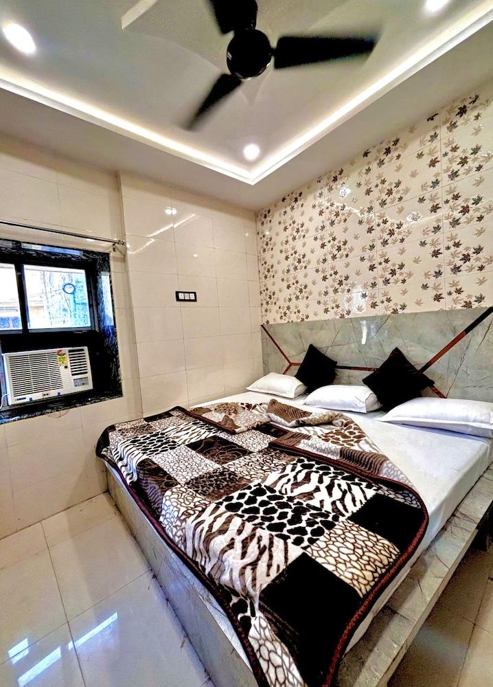 Hotel Khushhal Manzil