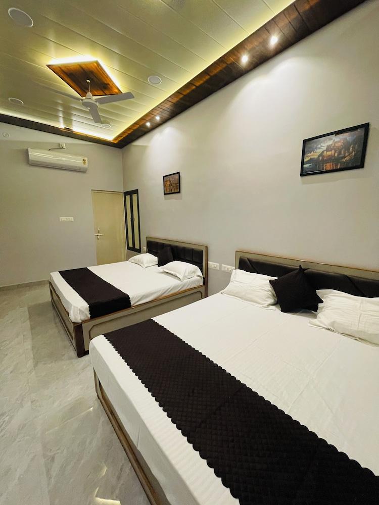 Rudransh Vintage Home