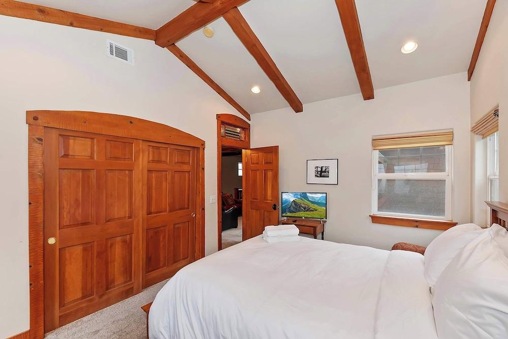 Matterhorn Peak Lodge - For 12!