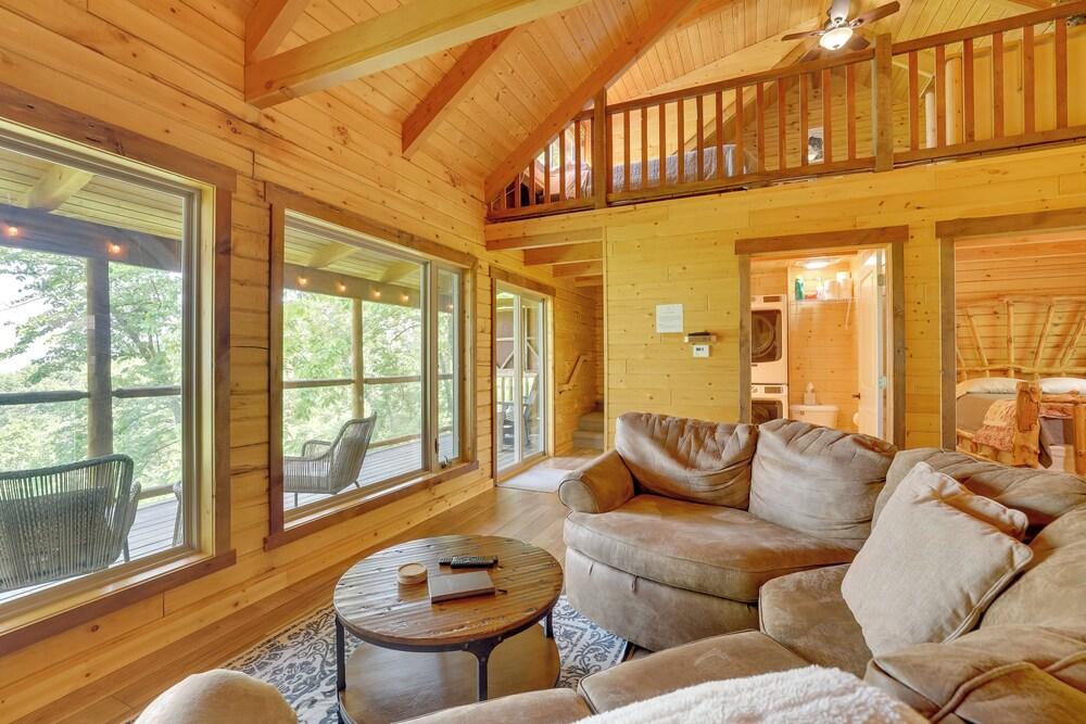 'pine Knob' Cabin w/ Bluff Views in Mindoro!