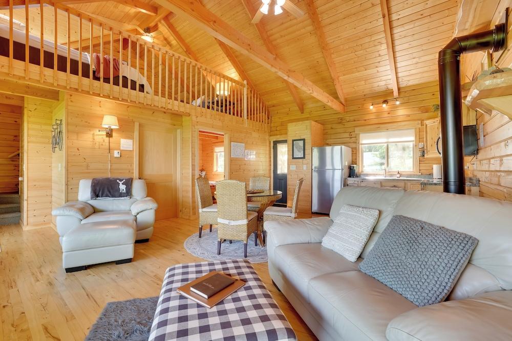 Bluff Views: 'bunker Hill' Cabin in Mindoro!