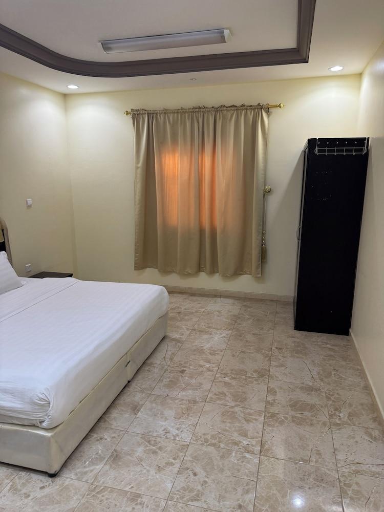 Nomas Palace Apparthotel Al Wadyan