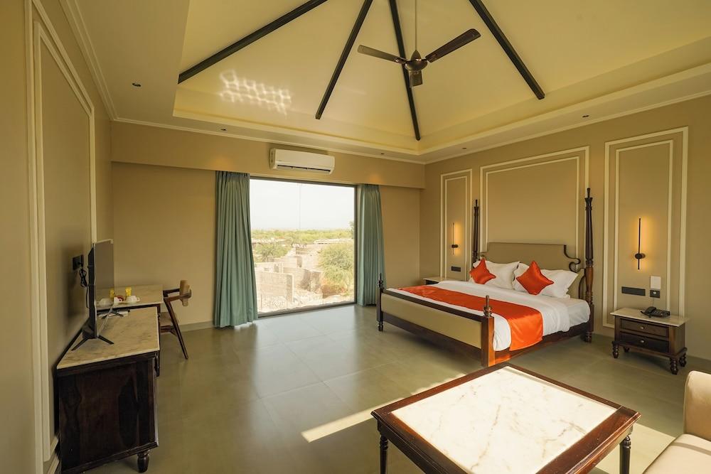 One Earth A Leopard Park Jawai