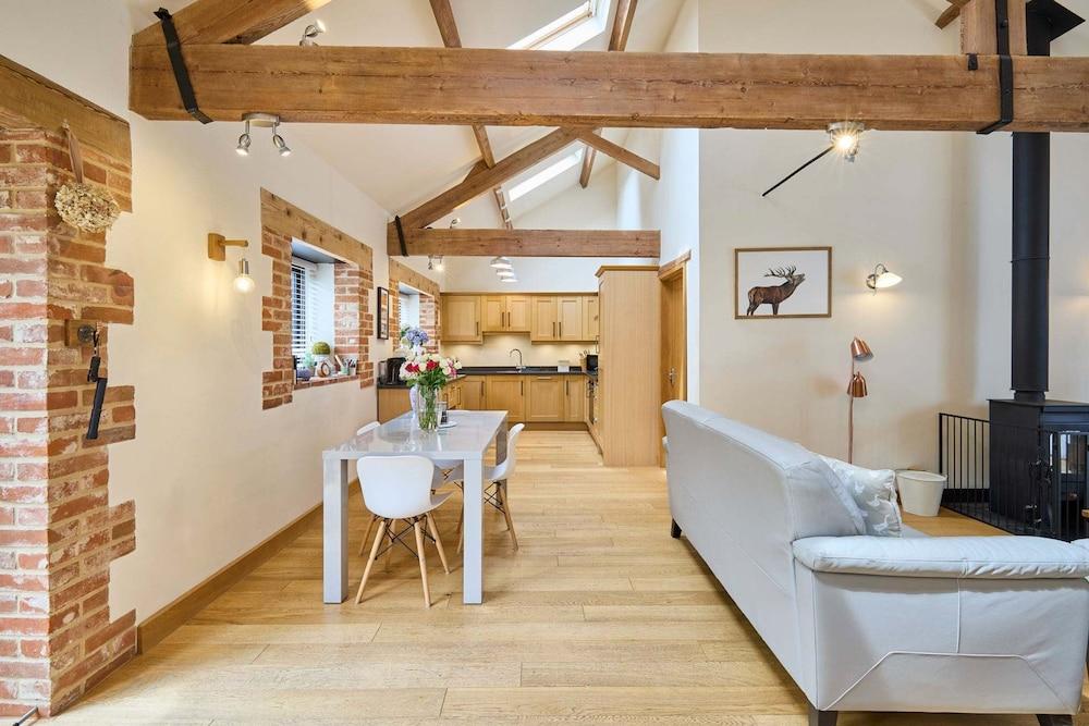 Host Stay Rupert s Barn