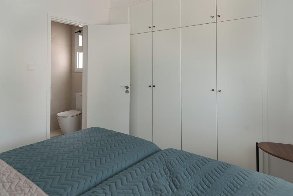 Phaedrus Living Olga Residence