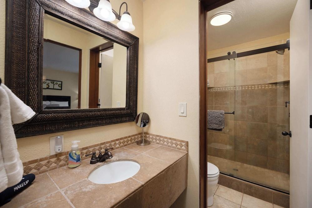 High Desert Retreat - For 4!