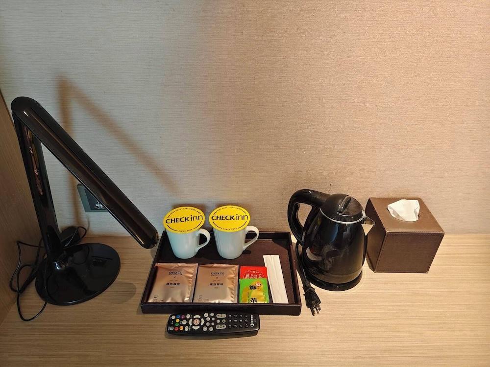 CHECK inn SELECT - Taipei NeiHu