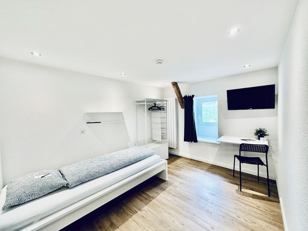 ZIMMERzuVERMIETEN.ch Bäriswil